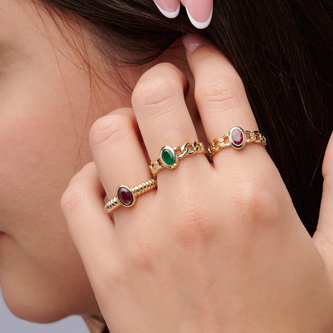 ⁦Green Enigma Chain Ring (Emerald, 18K Gold)⁩ - الصورة ⁦2⁩