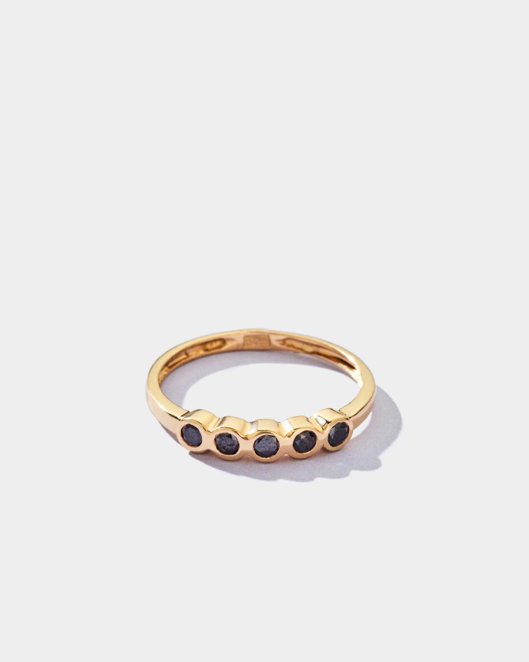 ⁦Five Stone RIng Black Diamond⁩ - الصورة ⁦2⁩