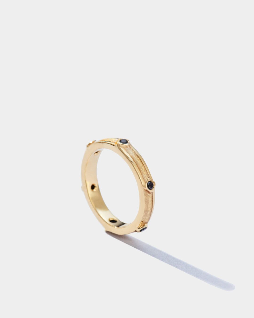 WHITE ENAMEL RING (BLK DIA)