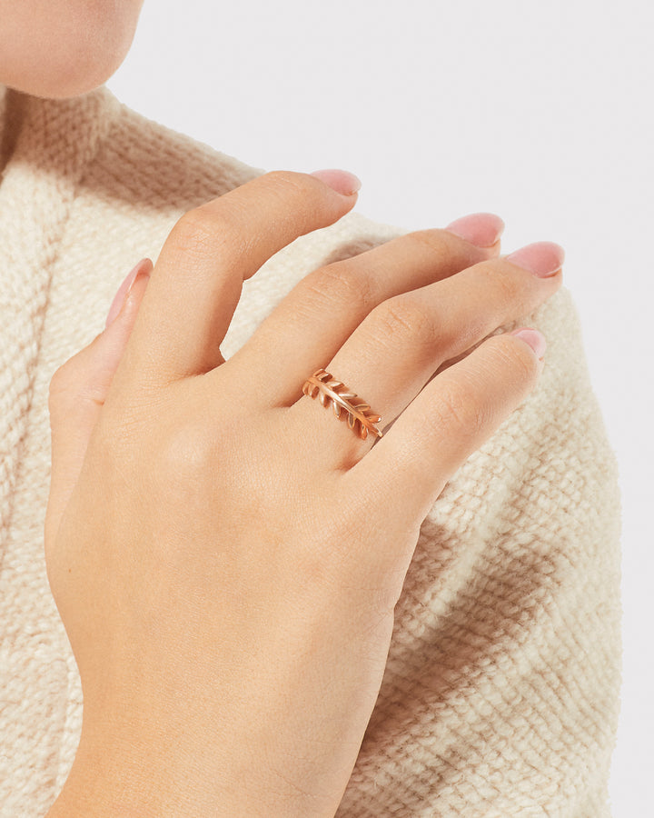 Laurel Statement Ring