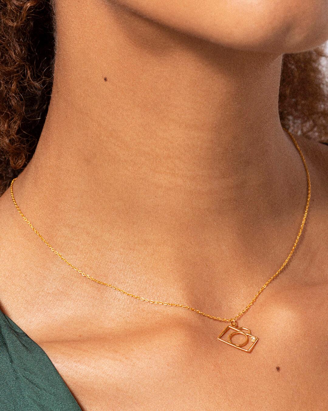 Camera Minimal Necklace - Image 4