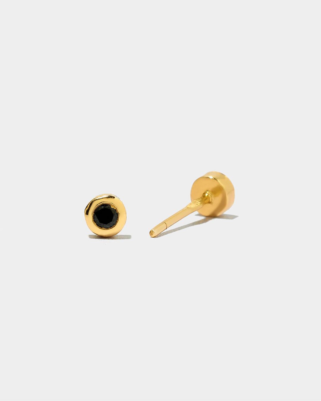 ⁦Black Diamond Stud Earrings⁩ - الصورة ⁦2⁩